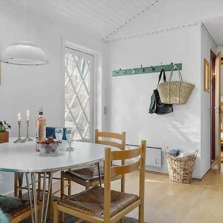 2651-nexo-skovduevej-17-c * Neksø